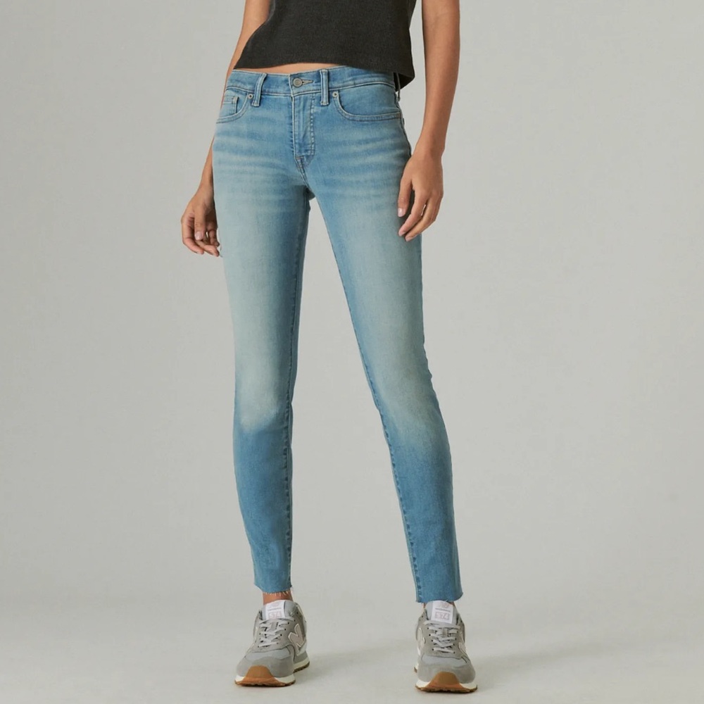 Lucky Brand Women's Light Blue Skinny Jeans